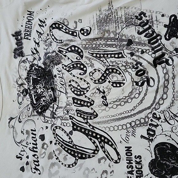 Guess Tshirt - Picture 5 of 5